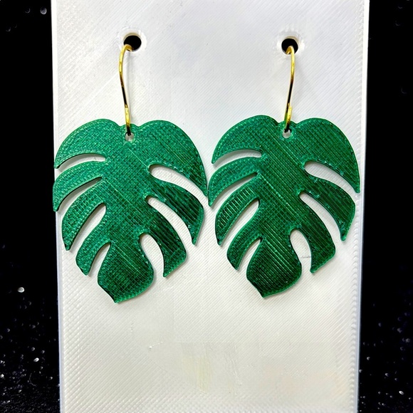 Green Monstera Earrings - Picture 1 of 4